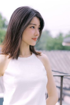 透明时装表演